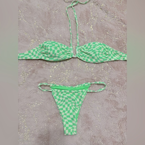 FASHION NOVA neon green checkered bikini - Picture 3 of 4